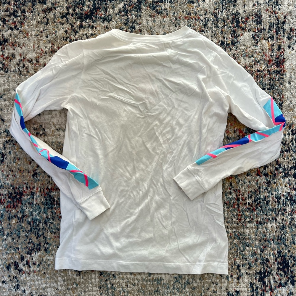 Boys Long Sleeve Nike Tee - Picture 3 of 6